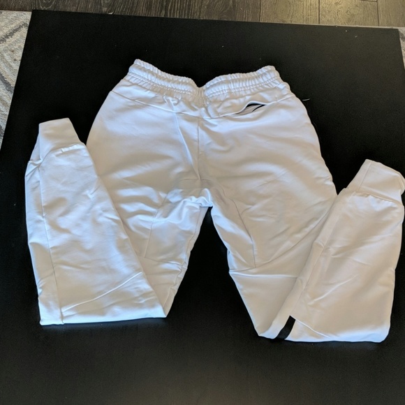 White joggers - Picture 5 of 7